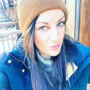 Meet your Posher, Lauren